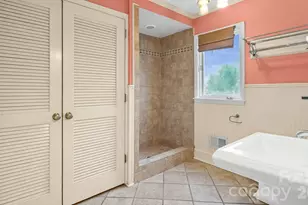 7221 Delta Lake Dr, Charlotte, NC 28215 - Photo 21