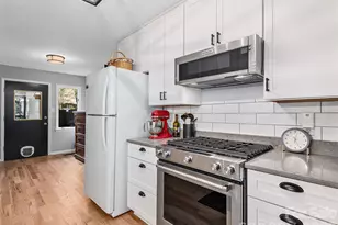 521 Crowfields Ln, Asheville, NC 28803 - Photo 9