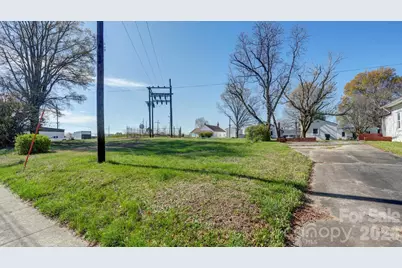 224 W Mills Avenue, Mooresville, NC 28115 - Photo 13