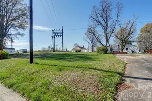 224 W Mills Ave, Mooresville, NC 28115 - Photo 13