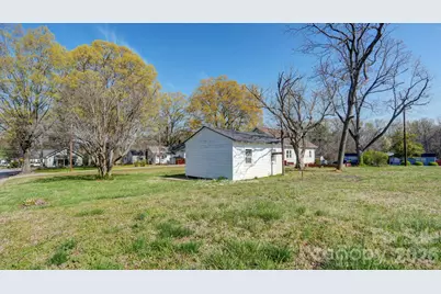224 W Mills Avenue, Mooresville, NC 28115 - Photo 19
