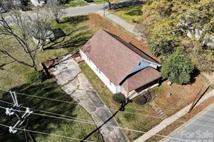 224 W Mills Ave, Mooresville, NC 28115 - Photo 3