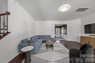 2419 Diplomat Ln, Charlotte, NC 28210 - Photo 9