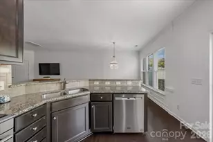 2419 Diplomat Ln, Charlotte, NC 28210 - Photo 15