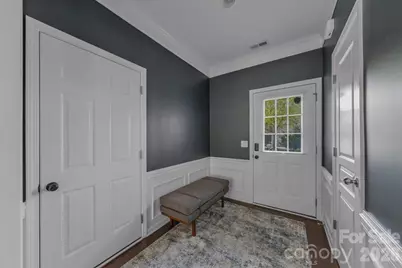 2419 Diplomat Lane, Charlotte, NC 28210 - Photo 5