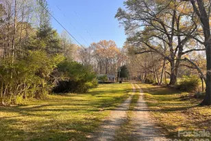 2446 Crowders Creek Rd, Gastonia, NC 28052 - Photo 3