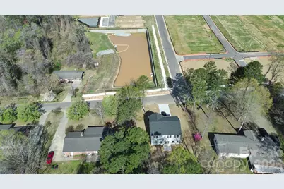 7813 Benning Street, Charlotte, NC 28216 - Photo 3