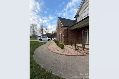 7901 Tottenham Drive, Harrisburg, NC 28075 - Photo 3