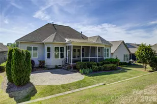 14924 High Bluff Ct, Charlotte, NC 28278 - Photo 45