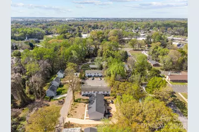 2909 Burgess Drive, Charlotte, NC 28208 - Photo 7