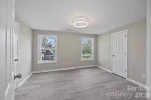 414 W Sharpe St, Statesville, NC 28677 - Photo 17