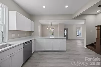 414 W Sharpe Street, Statesville, NC 28677 - Photo 9