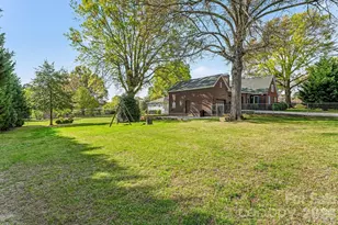 614 W Ridge Ave, Landis, NC 28088 - Photo 29