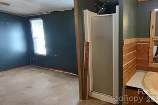 5030 Pine Springs Dr, Bessemer City, NC 28016 - Photo 17