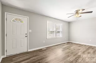 8410 Clear Meadow Ln, Charlotte, NC 28227 - Photo 3