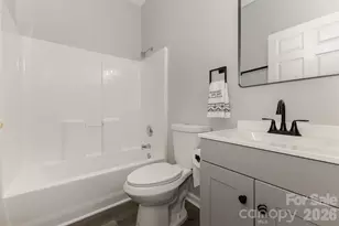 6204 Half Dome Dr, Charlotte, NC 28269 - Photo 17