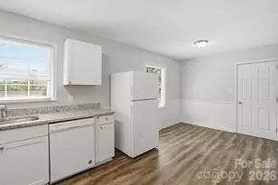 2323 Maplewood Dr, Gastonia, NC 28052 - Photo 7