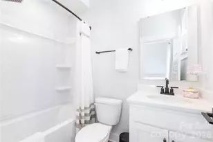 223 S Bruns Ave, Charlotte, NC 28208 - Photo 25