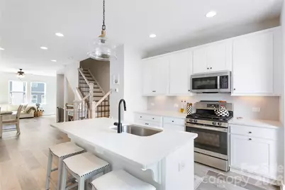 223 S Bruns Avenue, Charlotte, NC 28208 - Photo 9