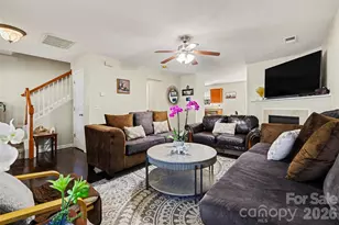 503 River View Dr, Lowell, NC 28098 - Photo 3