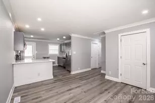 2606 Druid Hls Wy, Charlotte, NC 28206 - Photo 5