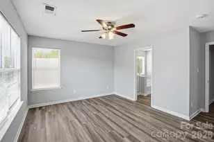 836 Almora Dr, Charlotte, NC 28216 - Photo 13