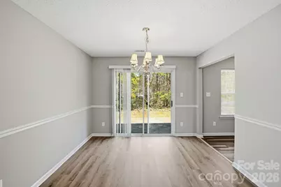 836 Almora Drive, Charlotte, NC 28216 - Photo 7