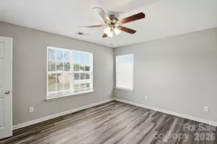 836 Almora Dr, Charlotte, NC 28216 - Photo 11