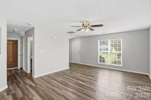 836 Almora Dr, Charlotte, NC 28216 - Photo 15