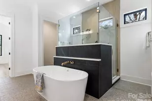 1326 Richland Dr, Charlotte, NC 28211 - Photo 21