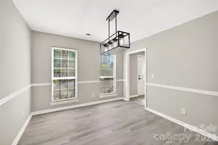 2801 Dellinger Dr, Charlotte, NC 28269 - Photo 13