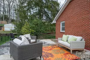 19 Wentworth Ave, Asheville, NC 28803 - Photo 21