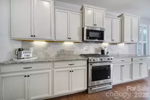220 Helton Ln, Fort Mill, SC 29708 - Photo 9