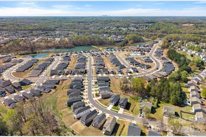 11935 Red Leaf Drive, Charlotte, NC 28215 - Photo 39