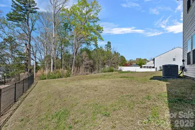 11935 Red Leaf Drive, Charlotte, NC 28215 - Photo 37