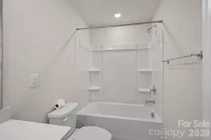 11935 Red Leaf Dr, Charlotte, NC 28215 - Photo 35