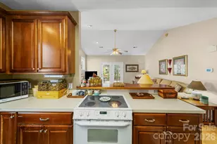 626 N 8th St, Albemarle, NC 28001 - Photo 5