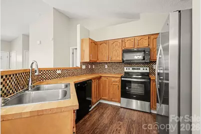 1117 Capps Hollow Drive, Charlotte, NC 28216 - Photo 3