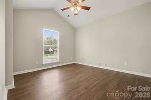 1117 Capps Hollow Dr, Charlotte, NC 28216 - Photo 7