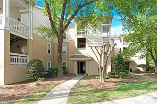18009 Kings Point Dr, Cornelius, NC 28031 - Photo 3