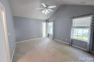 8523 Boxford Ct, Charlotte, NC 28215 - Photo 11