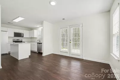 6308 Dumont Lane, Charlotte, NC 28269 - Photo 11