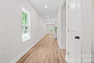 2123 Woodhurst Ln, Albemarle, NC 28001 - Photo 3