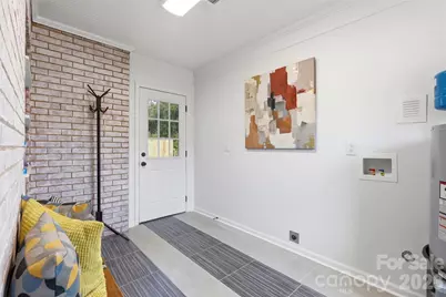 2414 Belfast Drive, Charlotte, NC 28208 - Photo 3