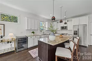 1102 Yale Pl, Charlotte, NC 28209 - Photo 9