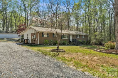 409 Robinson Avenue, Matthews, NC 28104 - Photo 3