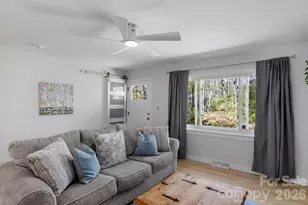 409 Robinson Ave, Matthews, NC 28104 - Photo 7