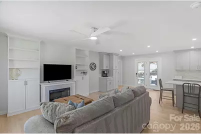 409 Robinson Avenue, Matthews, NC 28104 - Photo 5