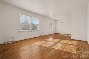 2627 Scarlet Cir, Charlotte, NC 28273 - Photo 3