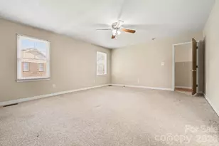 2627 Scarlet Cir, Charlotte, NC 28273 - Photo 11